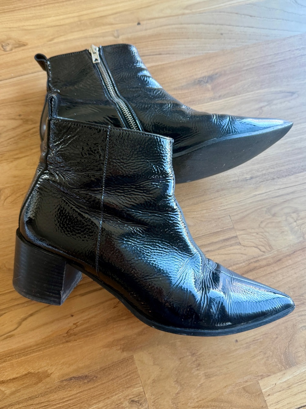 Everlane The Boss Ankle
Boots Patent Black Pebble Leather 
Pointed Toe Women's